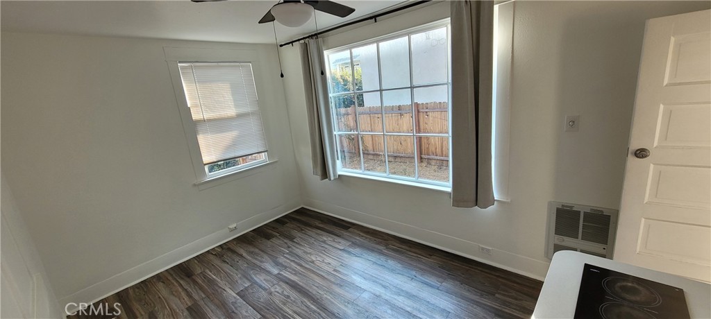 833 Cedar