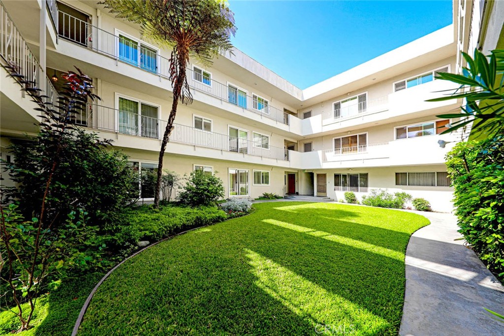 3101 E 2nd Street 4A