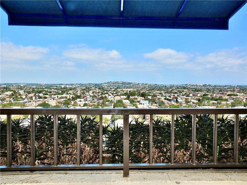 1750 E Ocean Boulevard 601