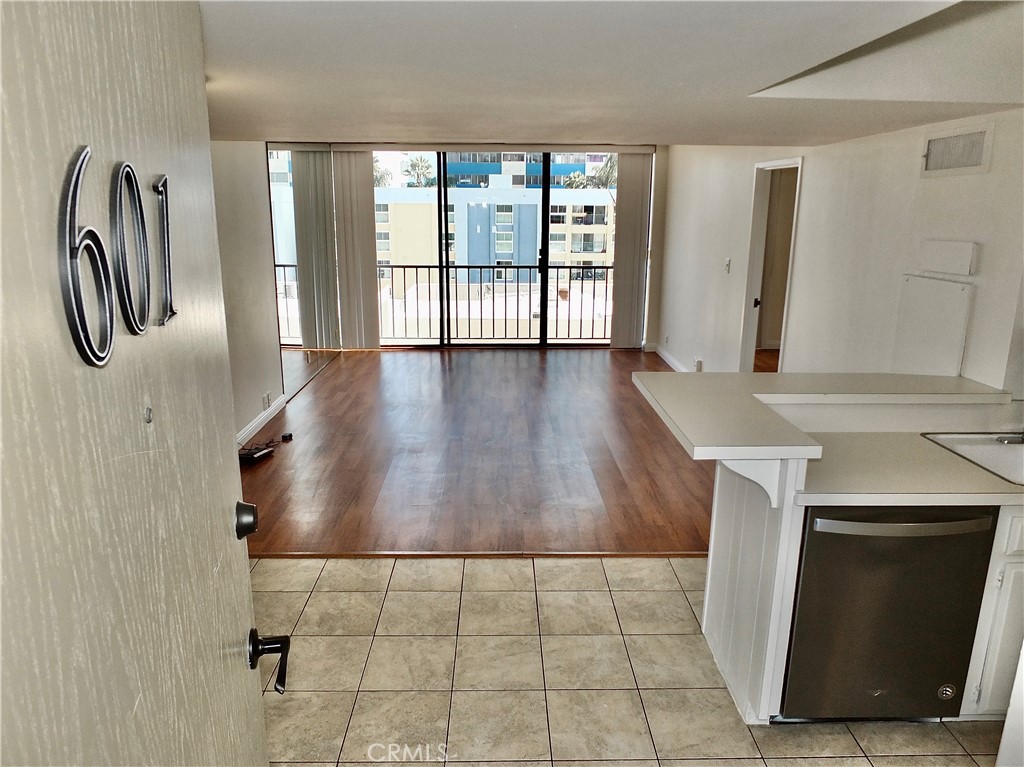 1750 E Ocean Boulevard 601