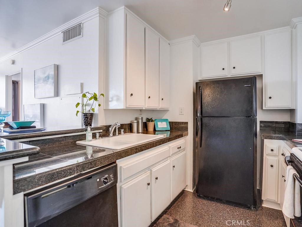 1750 E Ocean Boulevard 203