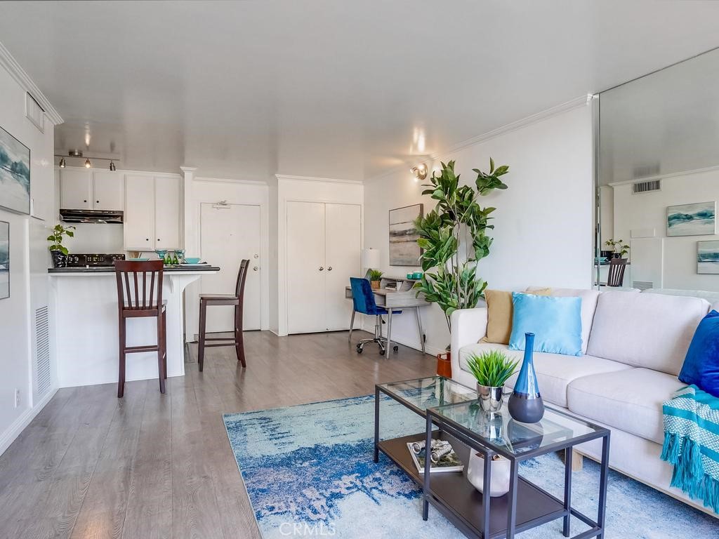 1750 E Ocean Boulevard 203