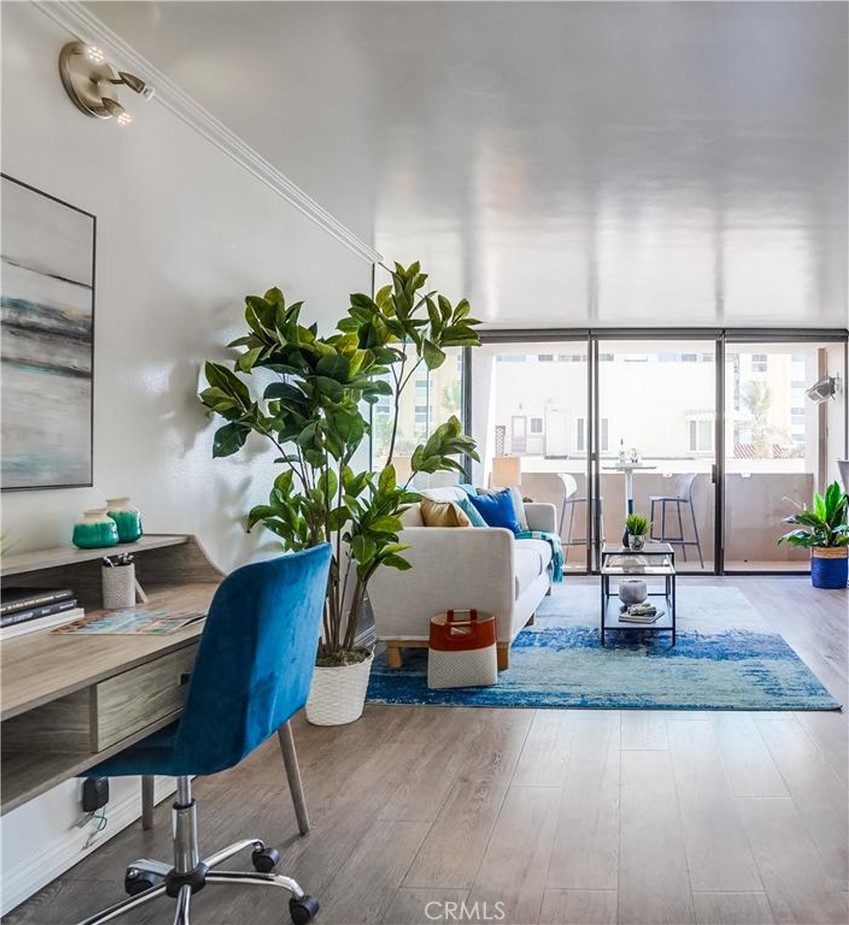 1750 E Ocean Boulevard 203