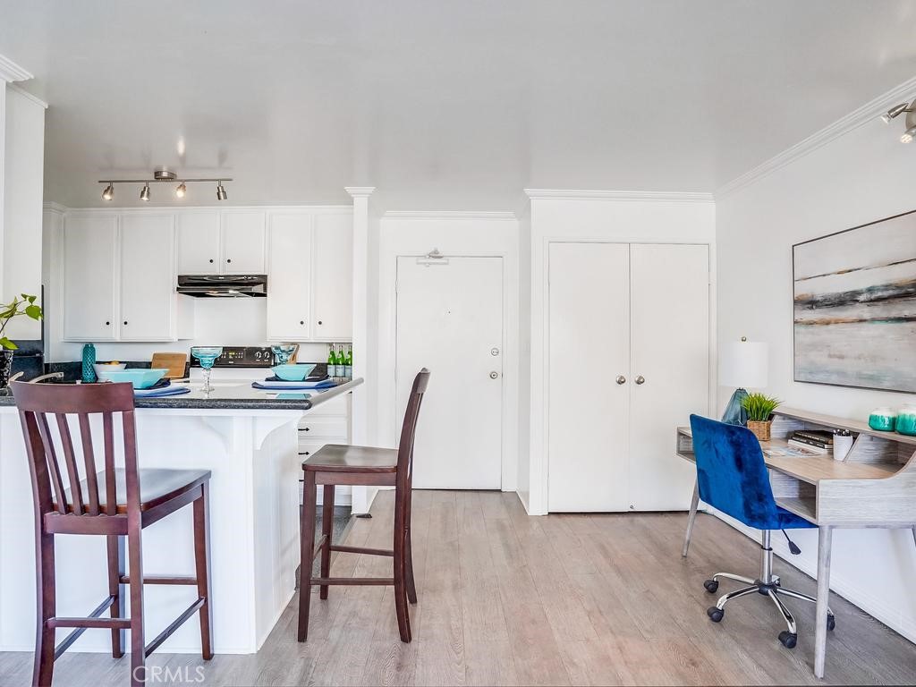 1750 E Ocean Boulevard 203