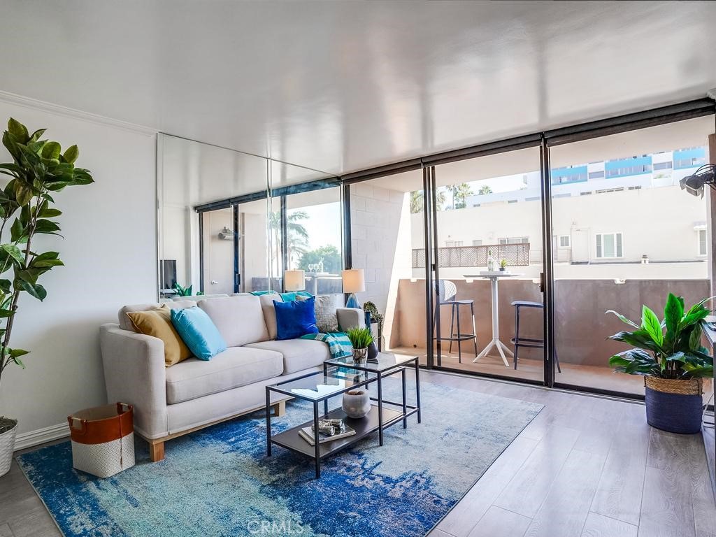 1750 E Ocean Boulevard 203