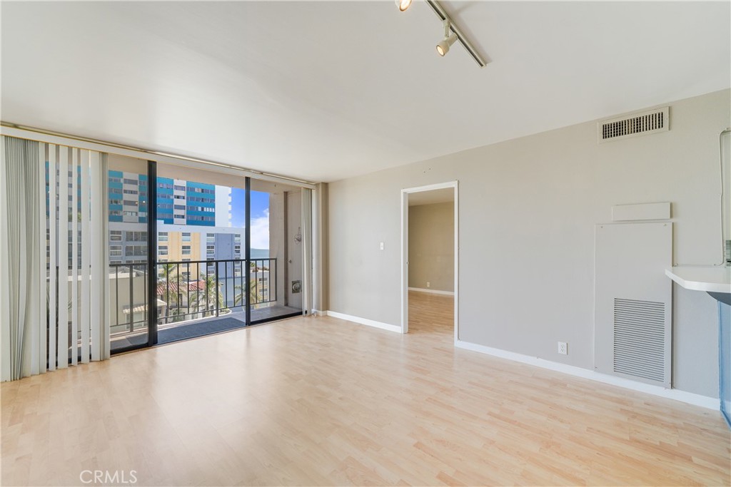 1750 E Ocean Boulevard 503