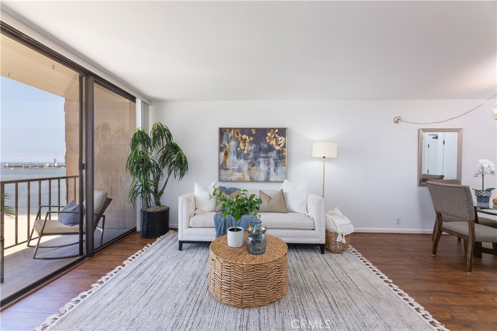 1750 E Ocean Boulevard 1004