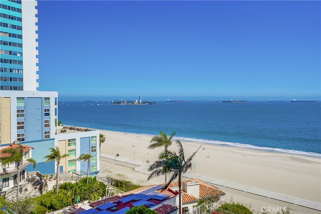 1750 E Ocean Boulevard 1004