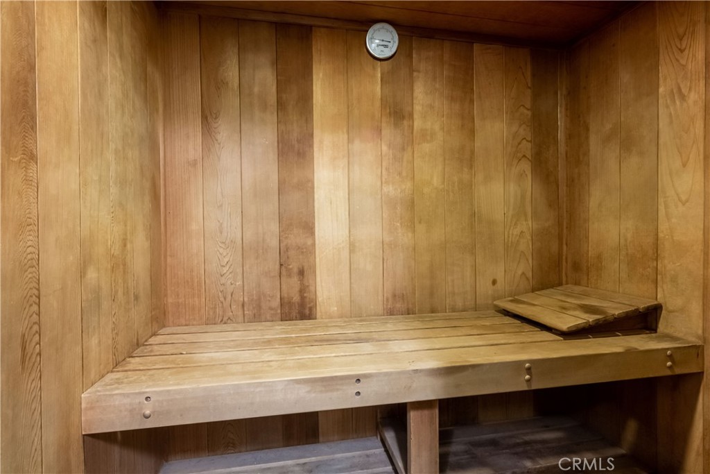 1750 E Ocean Boulevard 1004