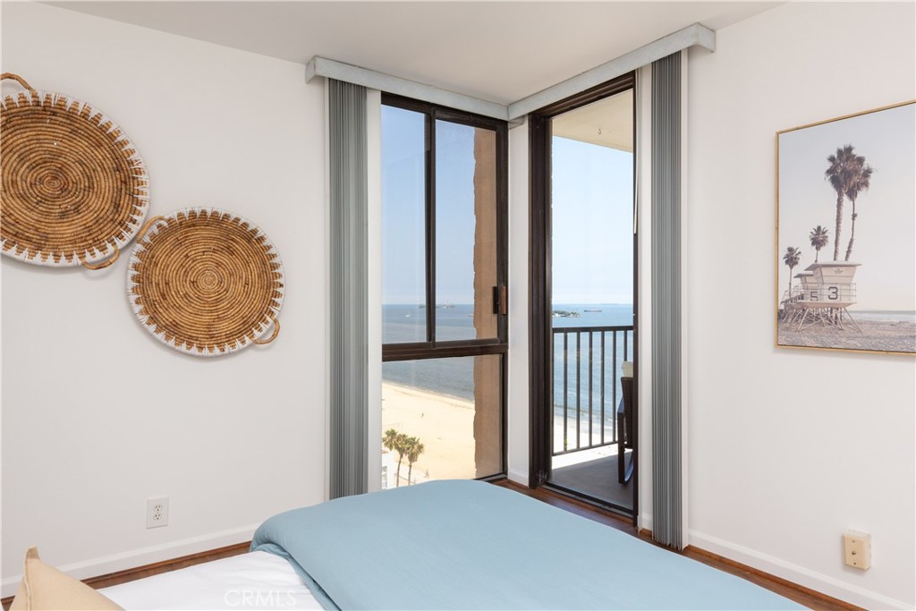 1750 E Ocean Boulevard 1004