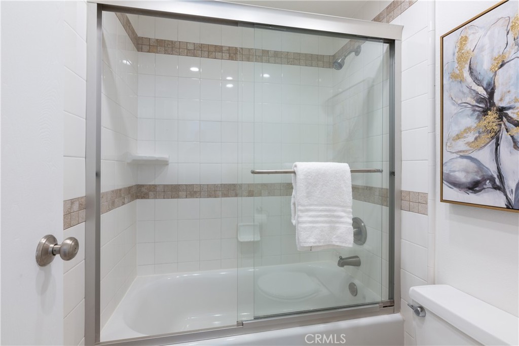 1750 E Ocean Boulevard 1004