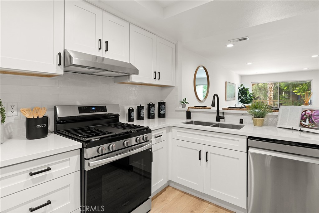 1100 Newport Avenue 206