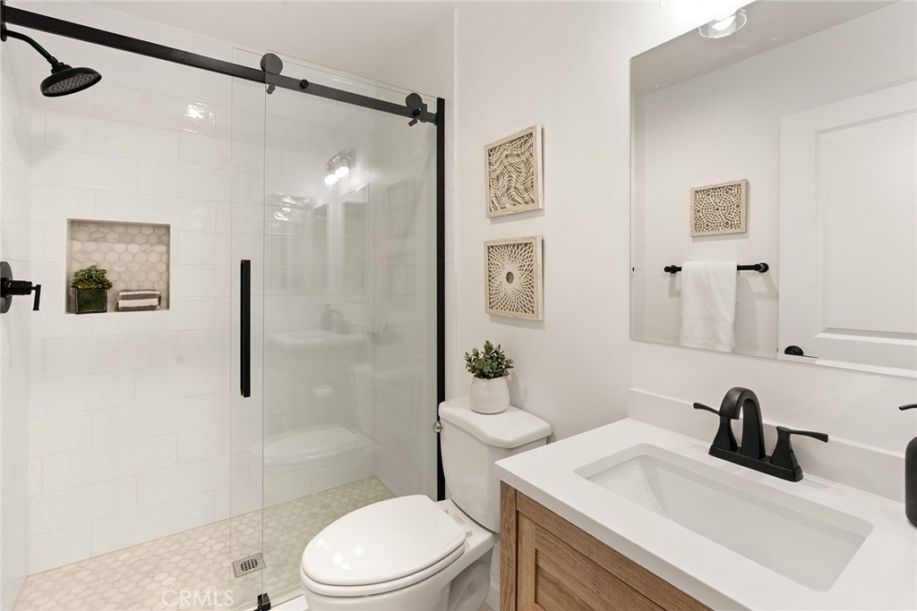 1100 Newport Avenue 206