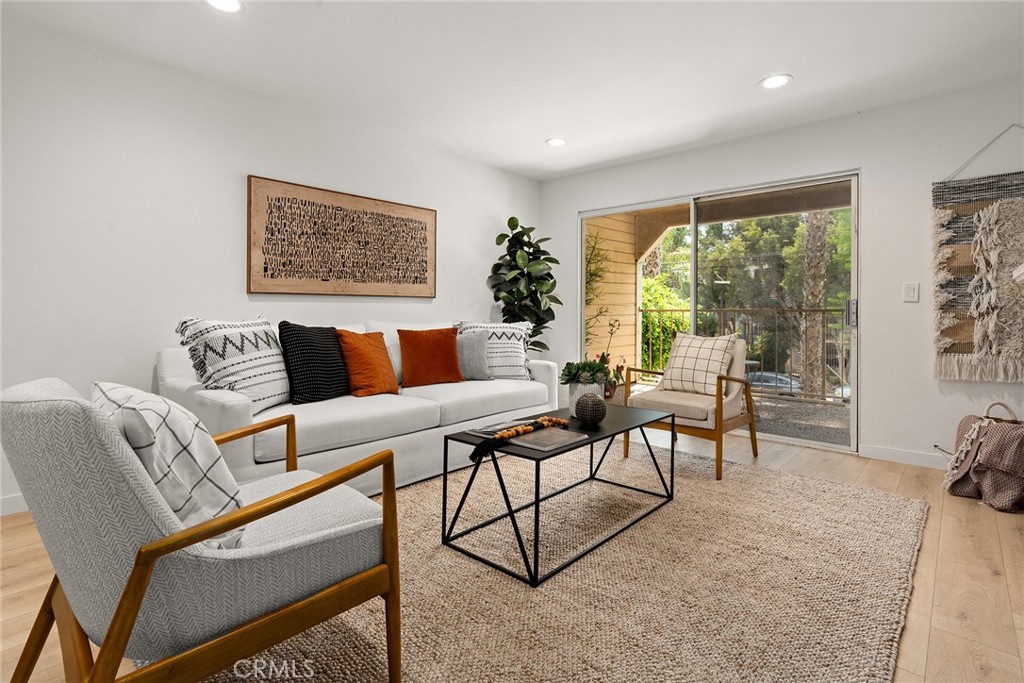 1100 Newport Avenue 206