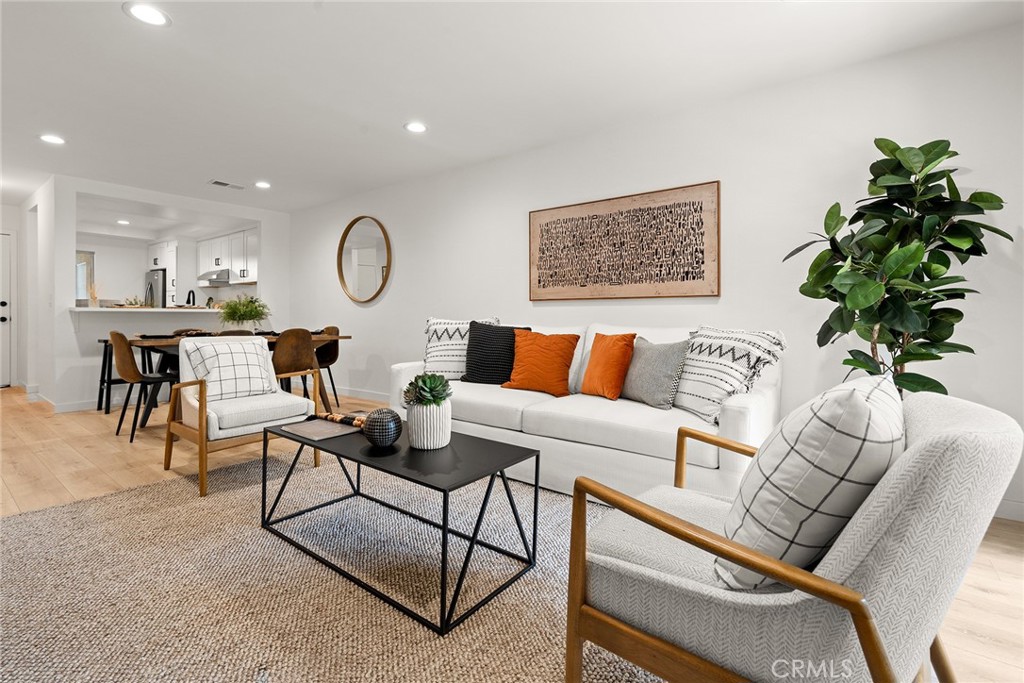 1100 Newport Avenue 206