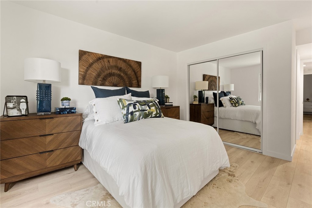 1100 Newport Avenue 206