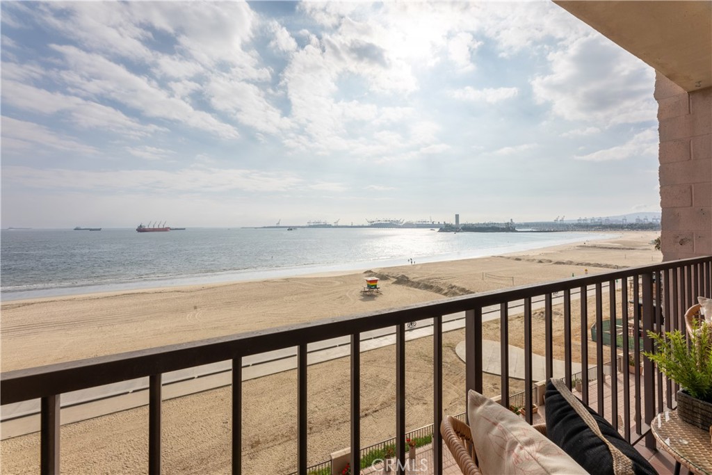 1750 E Ocean Boulevard 309