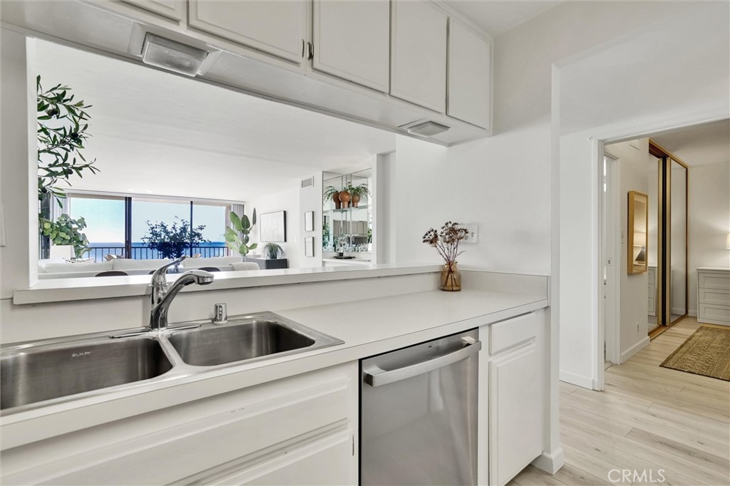 1750 E Ocean Boulevard 309