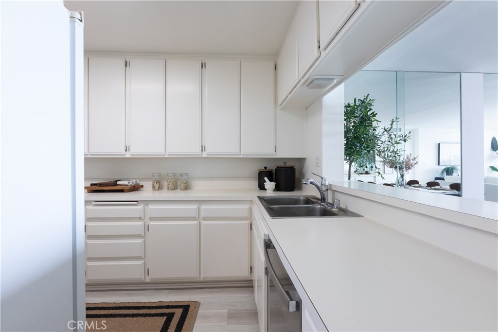 1750 E Ocean Boulevard 309