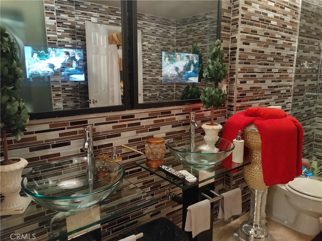 1750 E Ocean Boulevard 407