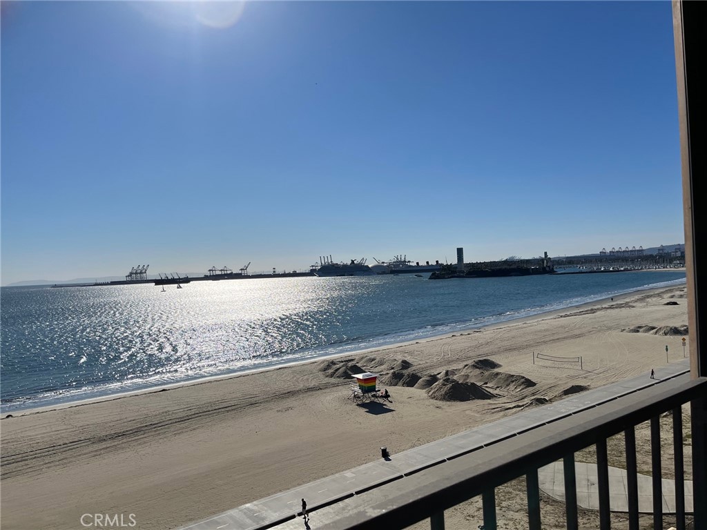 1750 E Ocean Boulevard 407