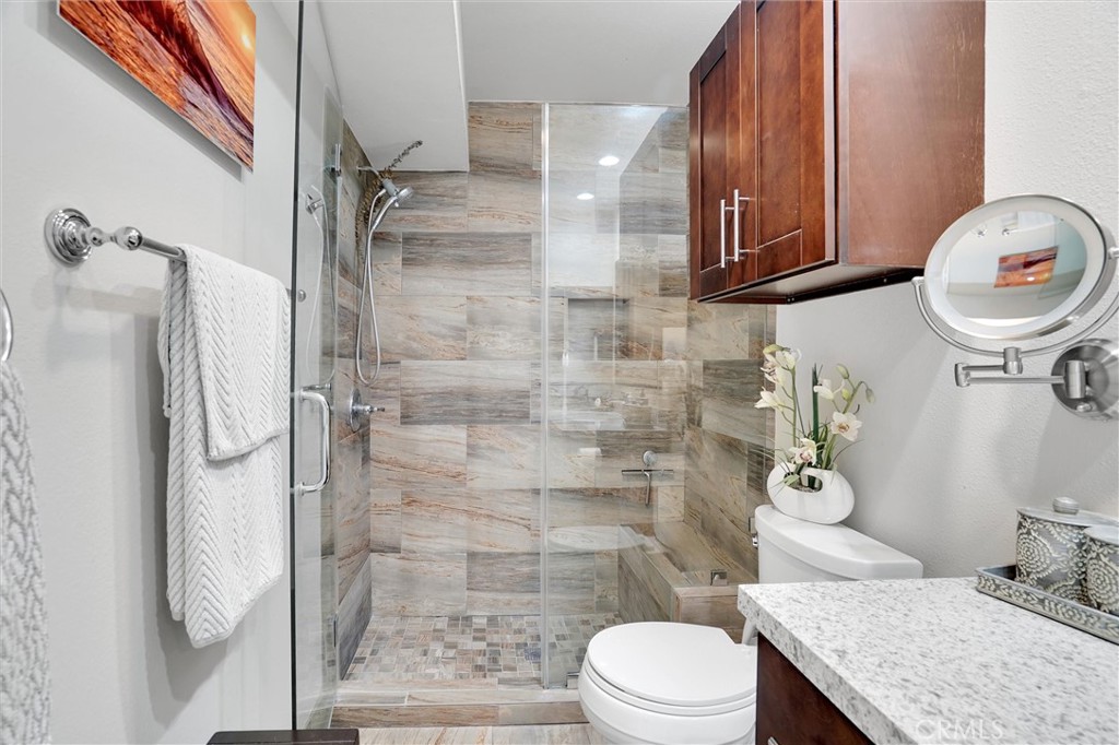 7231 Marina Pacifica Drive S