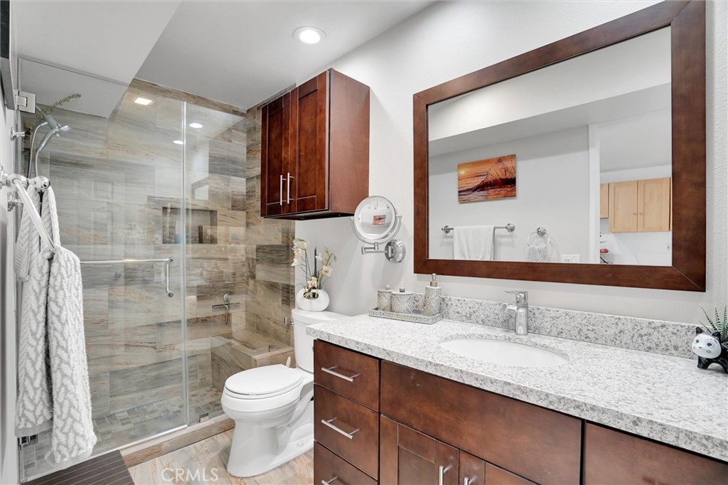 7231 Marina Pacifica Drive S