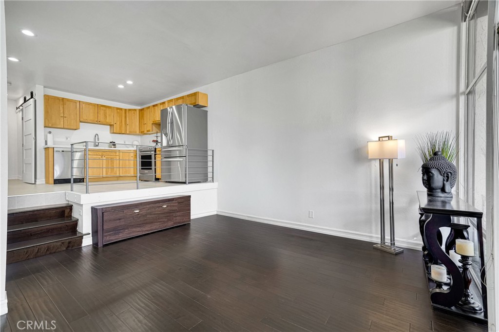 7231 Marina Pacifica Drive S