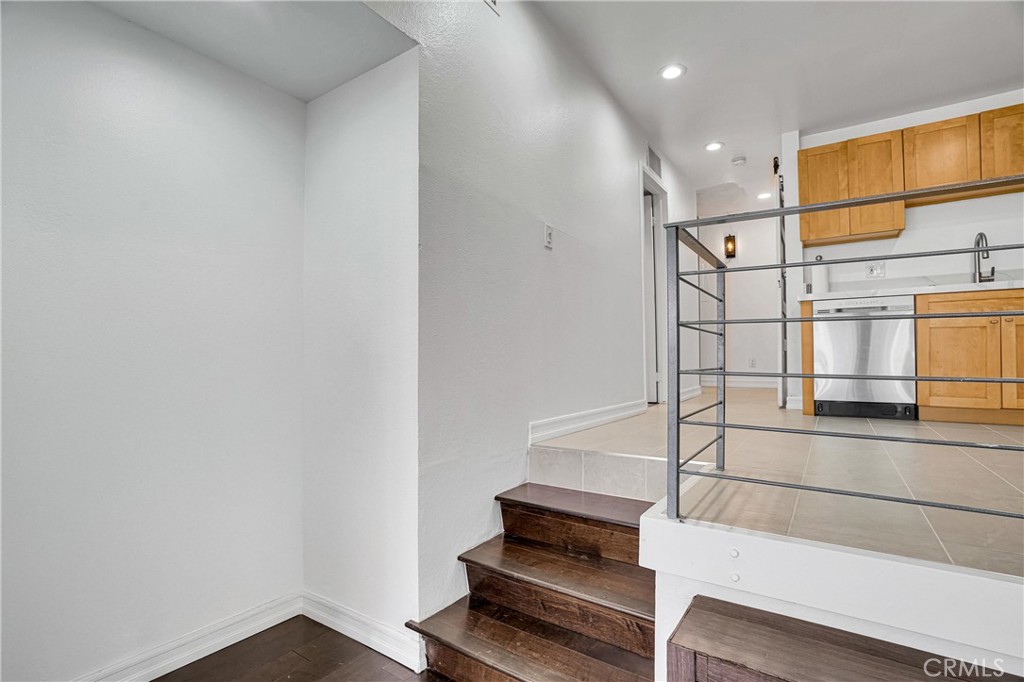 7231 Marina Pacifica Drive S