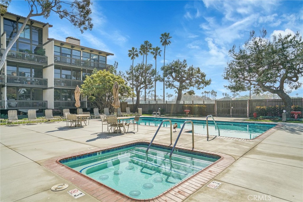 7231 Marina Pacifica Drive S