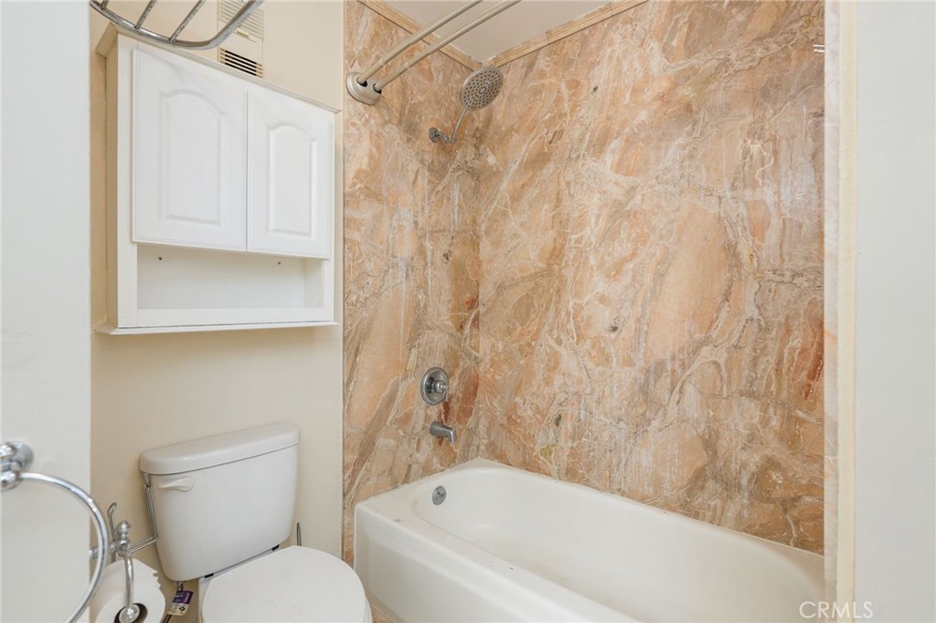 1750 E Ocean Boulevard 707