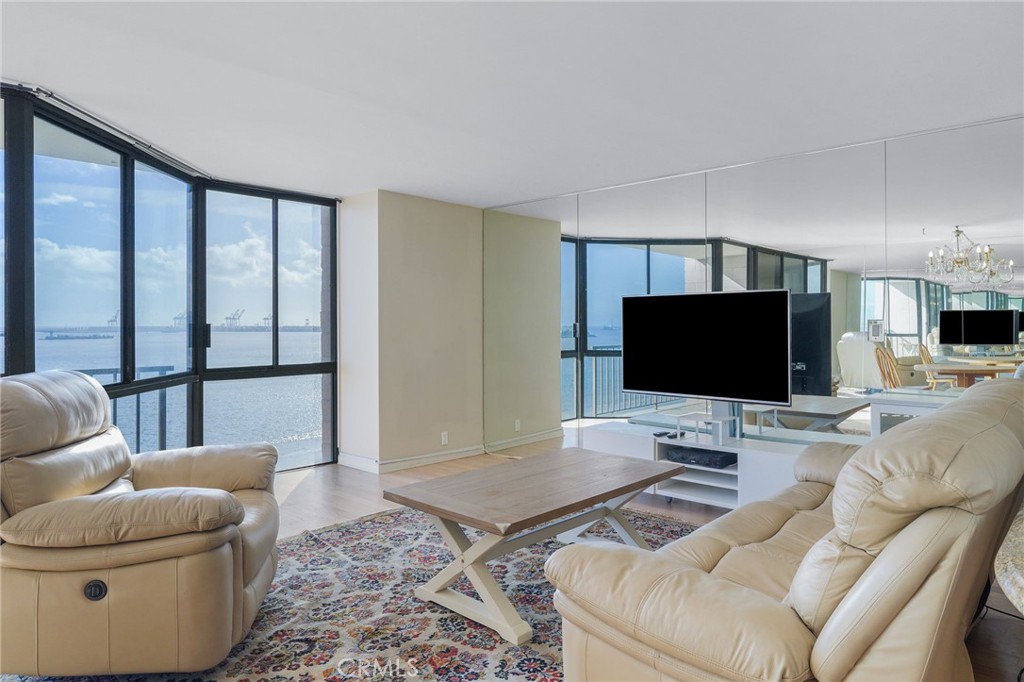 1750 E Ocean Boulevard 707