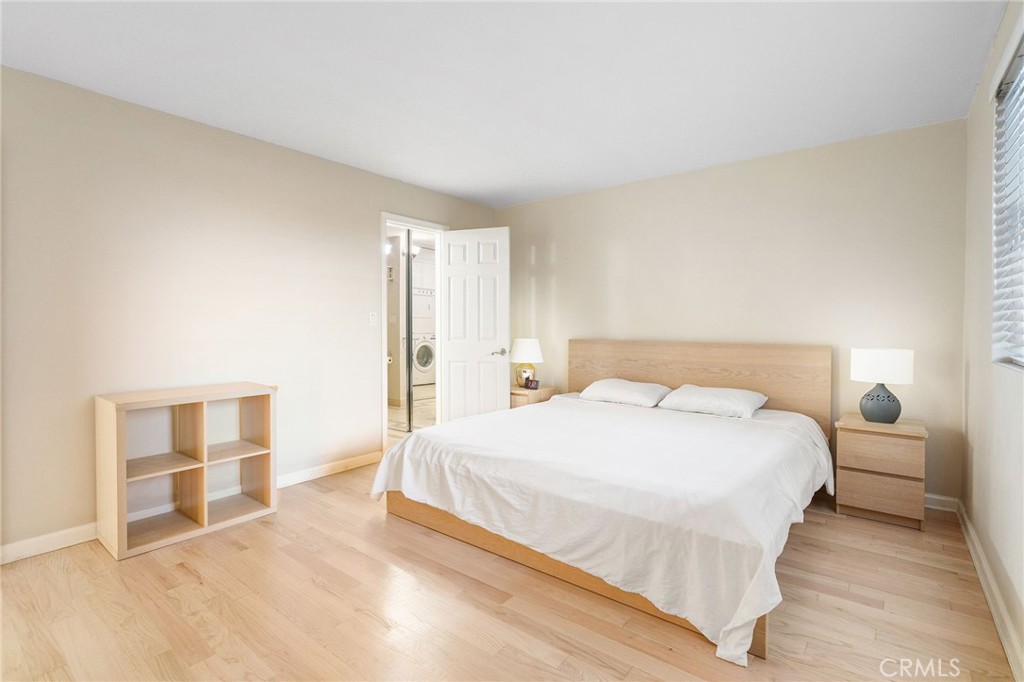 1750 E Ocean Boulevard 707