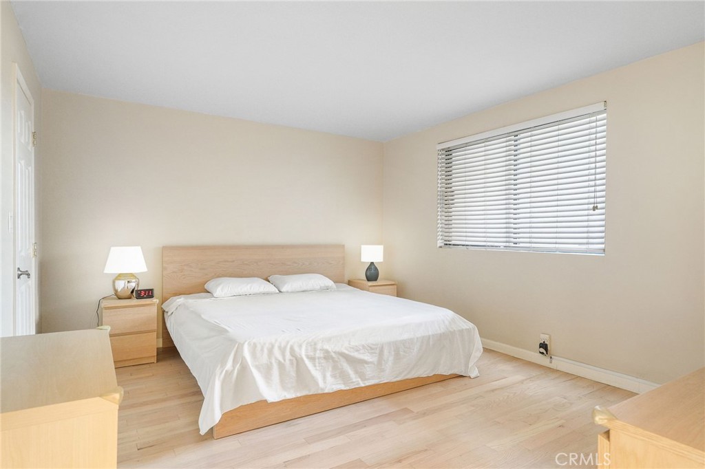 1750 E Ocean Boulevard 707