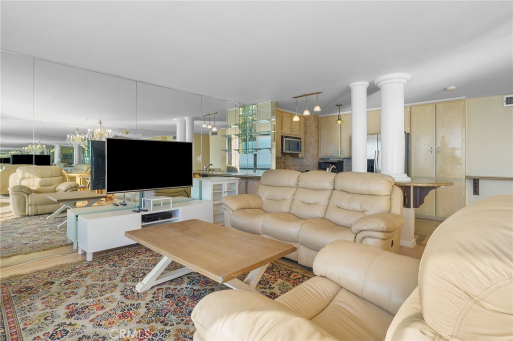 1750 E Ocean Boulevard 707