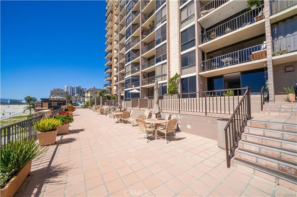 1750 E Ocean Boulevard 1103
