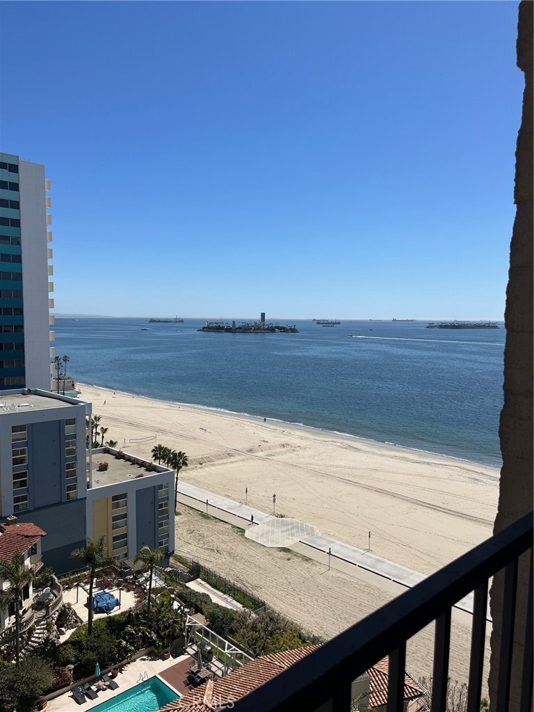 1750 E Ocean Boulevard 1103