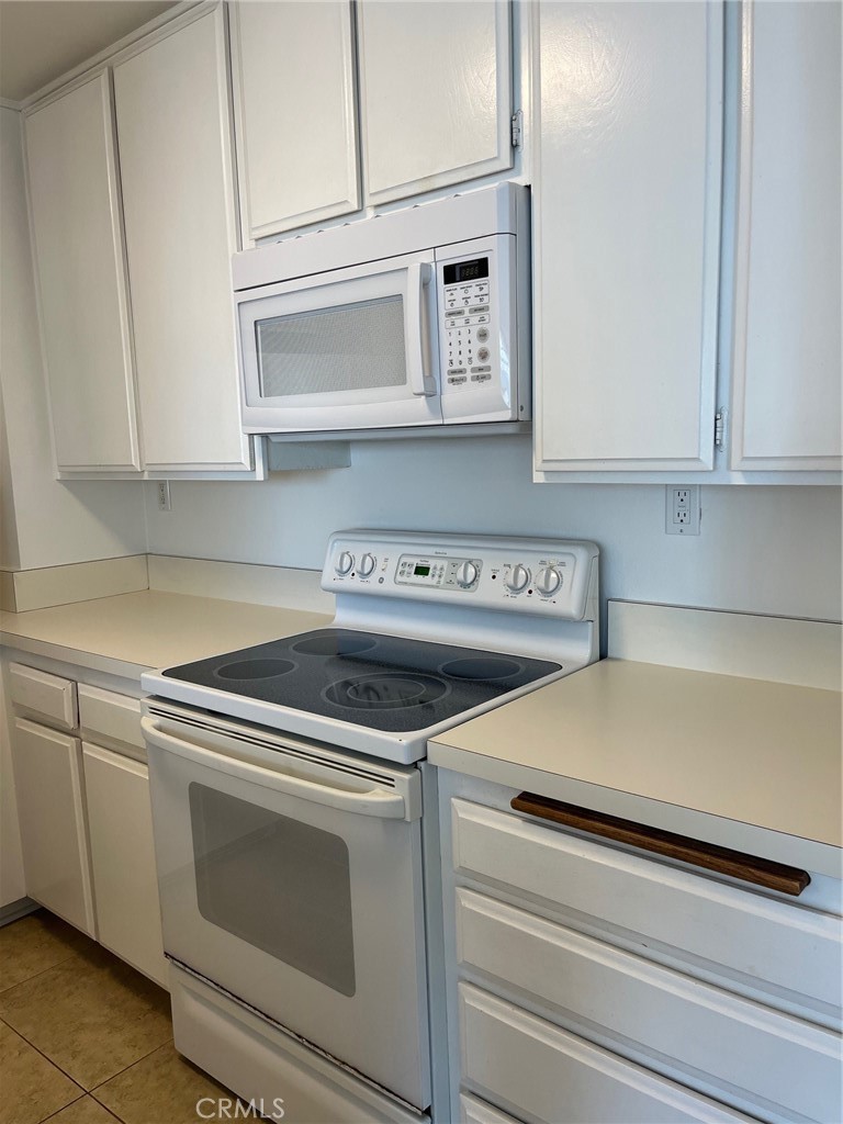 1750 E Ocean Boulevard 1103