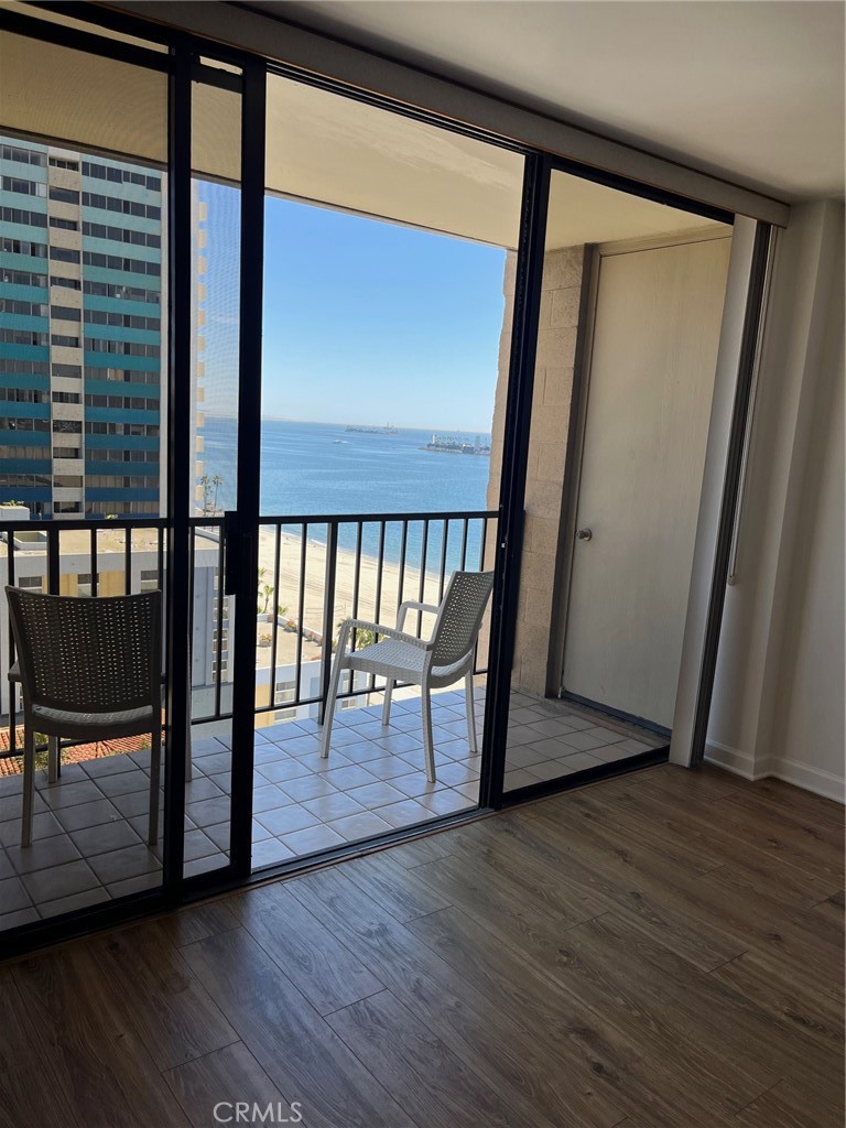 1750 E Ocean Boulevard 1103