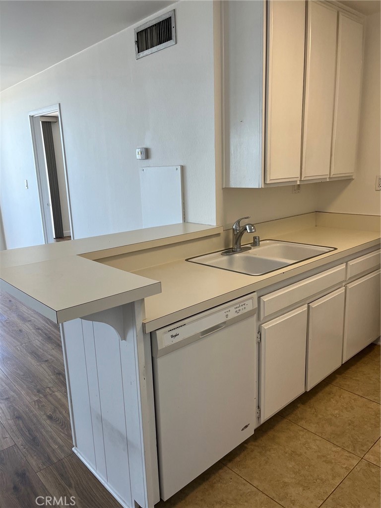 1750 E Ocean Boulevard 1103