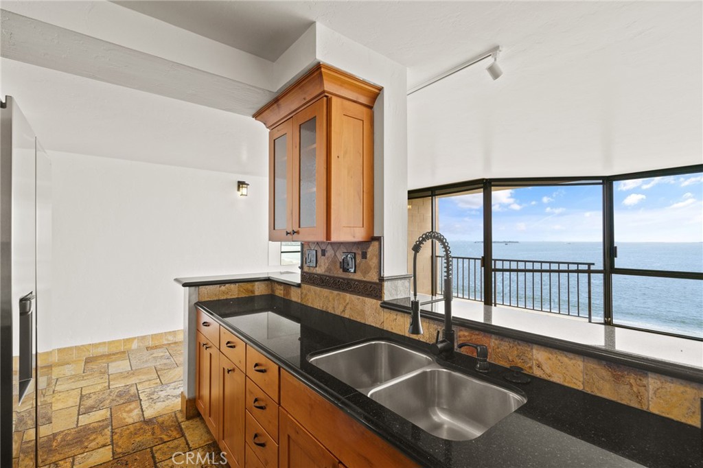 1750 E Ocean Boulevard 511