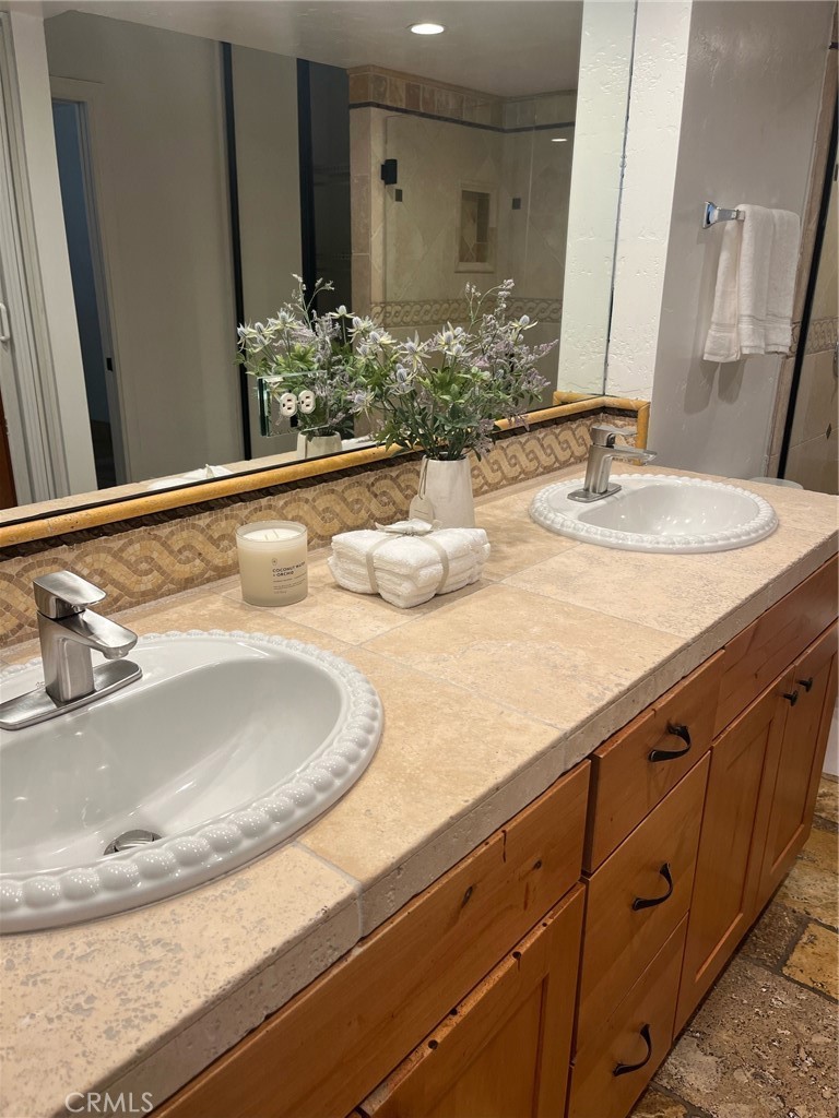 1750 E Ocean Boulevard 511