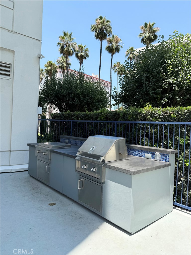 525 E Seaside Way 905