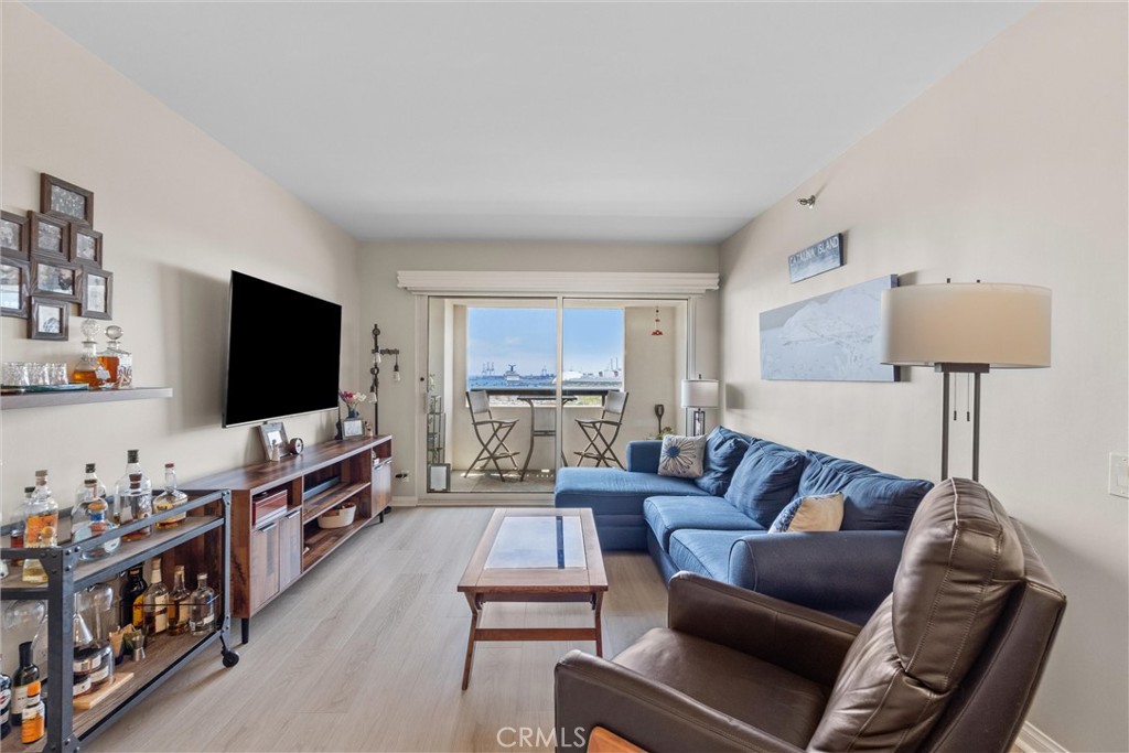 525 E Seaside Way 905