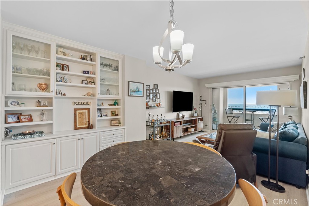 525 E Seaside Way 905