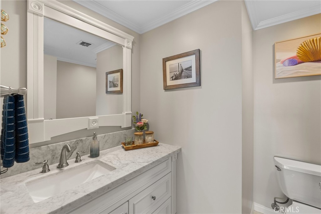 525 E Seaside Way 905