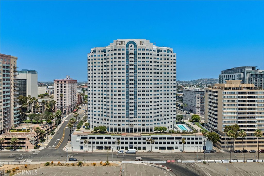 525 E Seaside Way 905