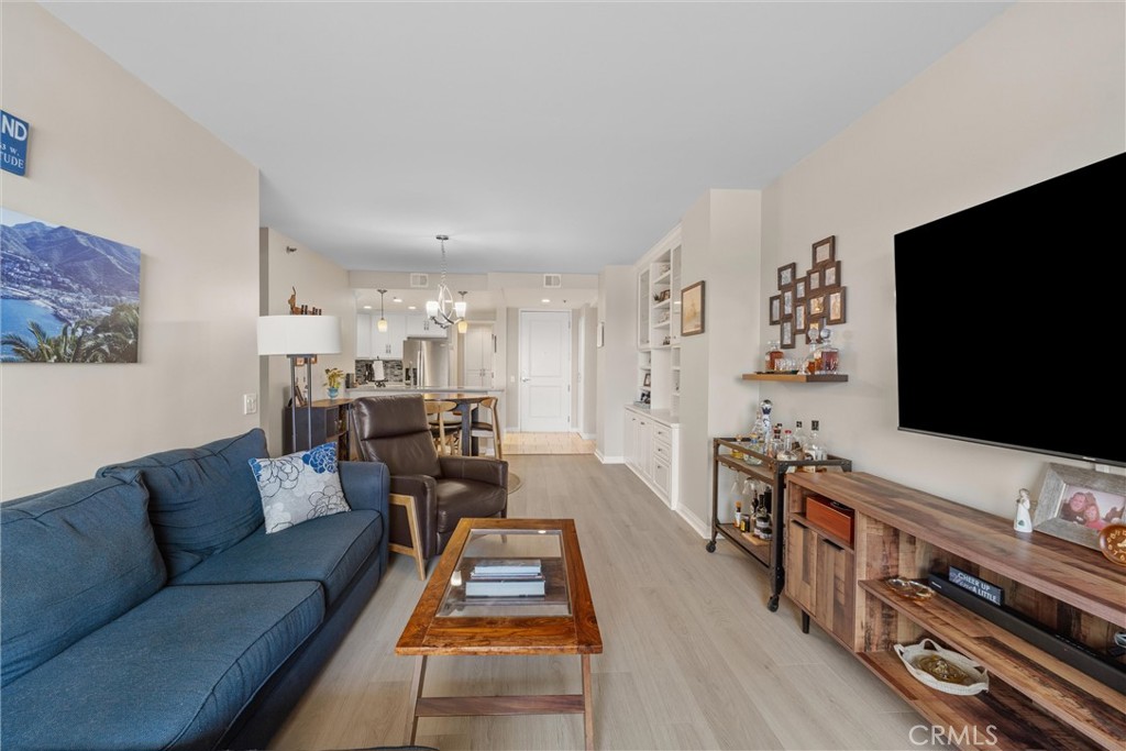 525 E Seaside Way 905