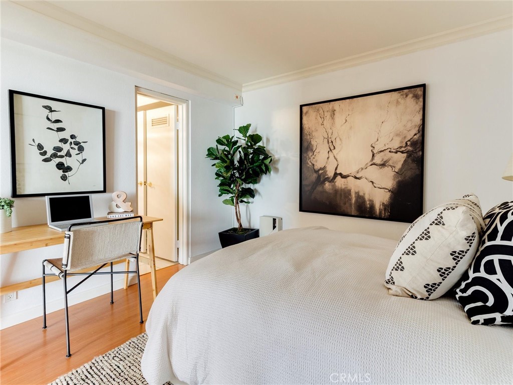 1750 E Ocean Boulevard 213
