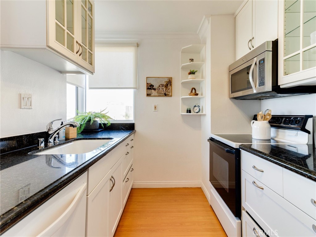 1750 E Ocean Boulevard 213